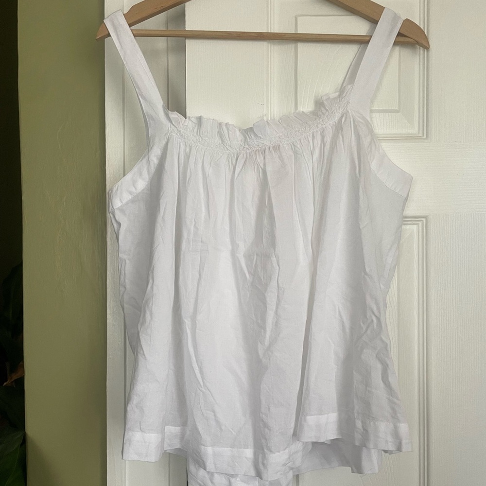 White Women's Button-Front Sleeveless Top - Picture 4 of 5